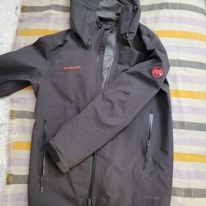 Mammut Gore-tex hooded jacket